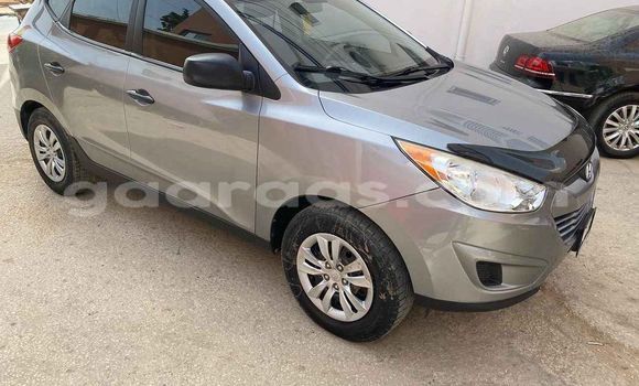 Buy Used Hyundai Tucson Silver Car in Dakar in Dakar Buy Used Hyundai Tucson Silver Car in Dakar in Dakar