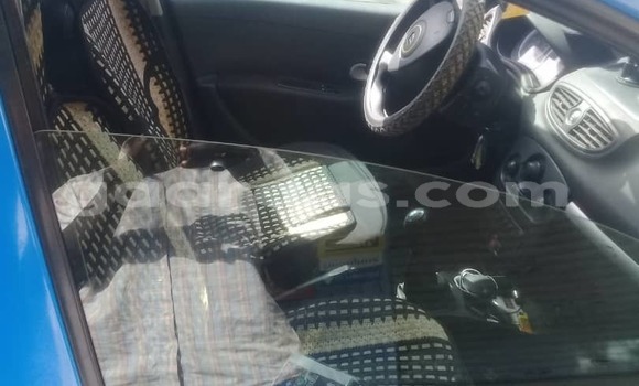 Buy Used Renault Clio Blue Car in Dakar in Dakar Buy Used Renault Clio Blue Car in Dakar in Dakar