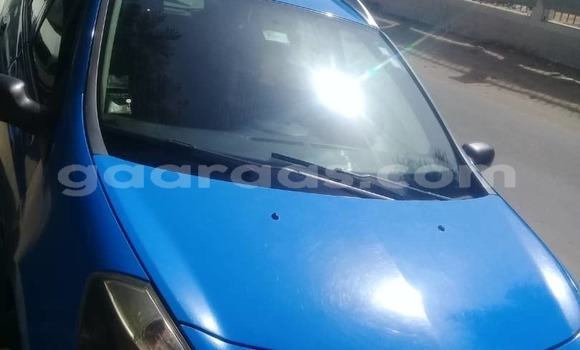 Buy Used Renault Clio Blue Car in Dakar in Dakar Buy Used Renault Clio Blue Car in Dakar in Dakar