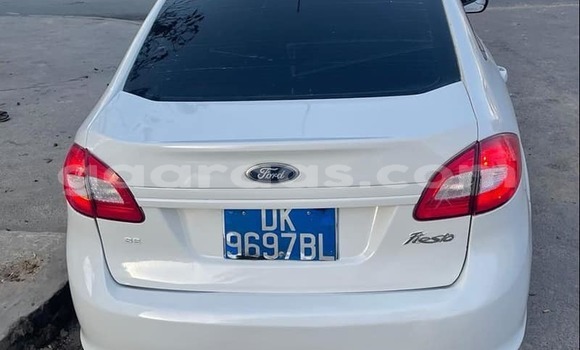 Buy Used Ford Fiesta White Car in Dakar in Dakar Buy Used Ford Fiesta White Car in Dakar in Dakar