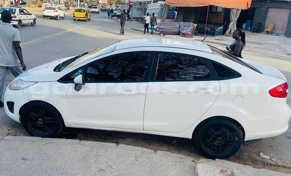 Buy Used Ford Fiesta White Car in Dakar in Dakar Buy Used Ford Fiesta White Car in Dakar in Dakar