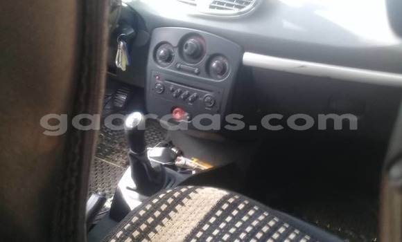 Buy Used Renault Clio Blue Car in Dakar in Dakar Buy Used Renault Clio Blue Car in Dakar in Dakar