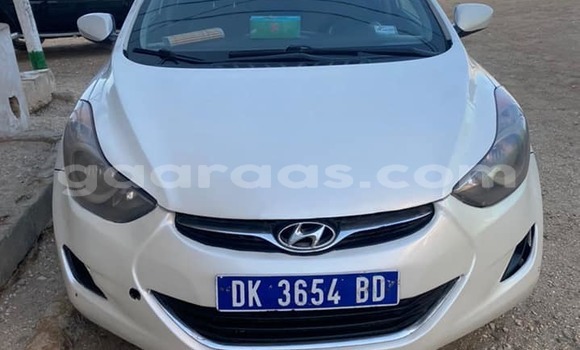 Dieundeu Occasion Hyundai Elantra White Auto in Dakar in Dakar Dieundeu Occasion Hyundai Elantra White Auto in Dakar in Dakar