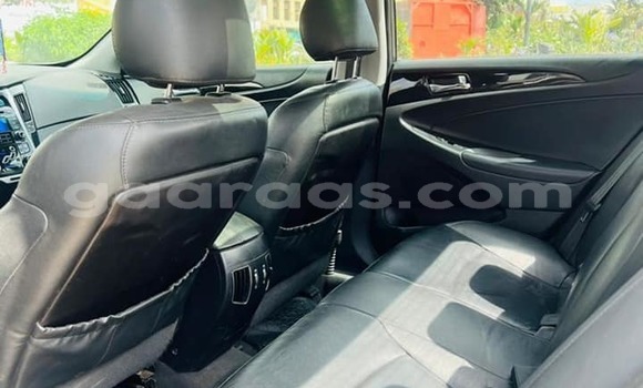 Dieundeu Occasion Hyundai Sonata Blue Auto in Dakar in Dakar Dieundeu Occasion Hyundai Sonata Blue Auto in Dakar in Dakar