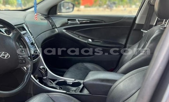 Dieundeu Occasion Hyundai Sonata Blue Auto in Dakar in Dakar Dieundeu Occasion Hyundai Sonata Blue Auto in Dakar in Dakar