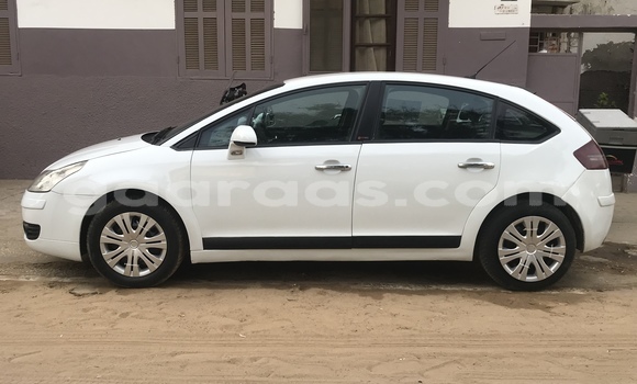 Buy Used Citroen C4 White Car in Dakar in Dakar