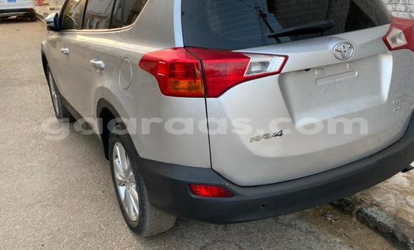 Dieundeu Occasion Toyota RAV4 Silver Auto in Dakar in Dakar Dieundeu Occasion Toyota RAV4 Silver Auto in Dakar in Dakar