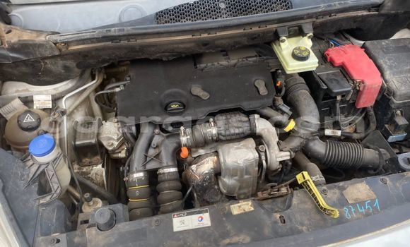 Dieundeu Occasion Citroen C3 Aircross Silver Auto in Dakar in Dakar Dieundeu Occasion Citroen C3 Aircross Silver Auto in Dakar in Dakar