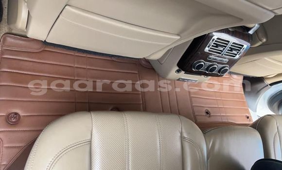 Buy Used Land Rover Range Rover Vogue White Car in Dakar in Dakar Buy Used Land Rover Range Rover Vogue White Car in Dakar in Dakar