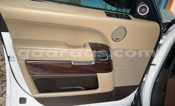 Buy Used Land Rover Range Rover Vogue White Car in Dakar in Dakar Buy Used Land Rover Range Rover Vogue White Car in Dakar in Dakar