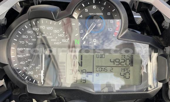 Acheter Occasion Moto BMW R1200GS Adventure Gris à Bignona, Ziguinchor Acheter Occasion Moto BMW R1200GS Adventure Gris à Bignona, Ziguinchor