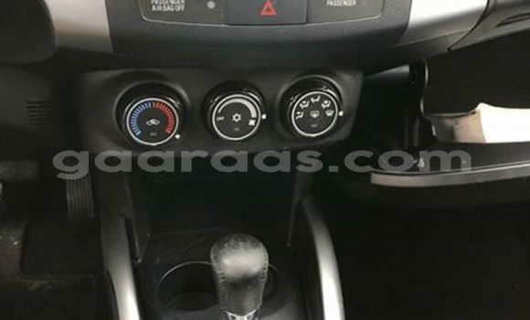 Acheter Import Voiture Mitsubishi Outlander Gris à Dakar, Dakar Acheter Import Voiture Mitsubishi Outlander Gris à Dakar, Dakar