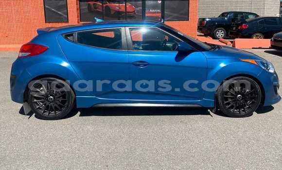 Buy Used Hyundai Veloster Blue Car in Dakar in Dakar Buy Used Hyundai Veloster Blue Car in Dakar in Dakar