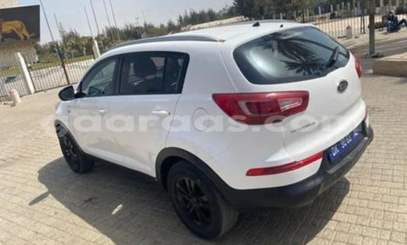 Dieundeu Occasion Kia Sportage White Auto in Dakar in Dakar Dieundeu Occasion Kia Sportage White Auto in Dakar in Dakar