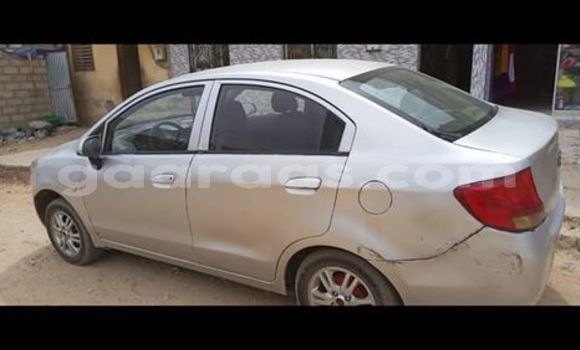 Dieundeu Occasion Chevrolet Aveo Silver Auto in Dakar in Dakar Dieundeu Occasion Chevrolet Aveo Silver Auto in Dakar in Dakar