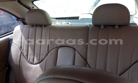 Dieundeu Occasion Rover 600 Red Auto in Dakar in Dakar Dieundeu Occasion Rover 600 Red Auto in Dakar in Dakar