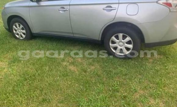 Acheter Import Voiture Mitsubishi Outlander Beige à Dakar, Dakar Acheter Import Voiture Mitsubishi Outlander Beige à Dakar, Dakar
