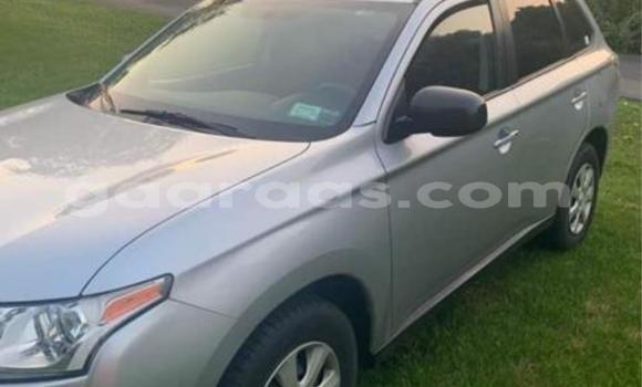 Acheter Import Voiture Mitsubishi Outlander Beige à Dakar, Dakar Acheter Import Voiture Mitsubishi Outlander Beige à Dakar, Dakar