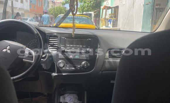 Buy Used Mitsubishi Outlander Blue Car in Dakar in Dakar Buy Used Mitsubishi Outlander Blue Car in Dakar in Dakar