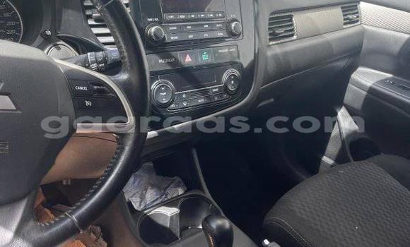 Buy Used Mitsubishi Outlander Blue Car in Dakar in Dakar Buy Used Mitsubishi Outlander Blue Car in Dakar in Dakar