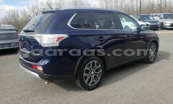 Buy Used Mitsubishi Outlander Blue Car in Dakar in Dakar Buy Used Mitsubishi Outlander Blue Car in Dakar in Dakar