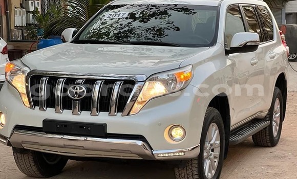 Acheter Occasion Voiture Toyota Land Cruiser Prado Blanc à Dakar, Dakar Acheter Occasion Voiture Toyota Land Cruiser Prado Blanc à Dakar, Dakar