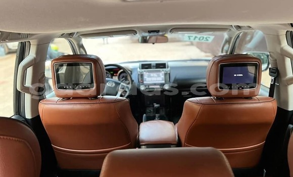 Dieundeu Occasion Toyota Land Cruiser Prado White Auto in Dakar in Dakar Dieundeu Occasion Toyota Land Cruiser Prado White Auto in Dakar in Dakar