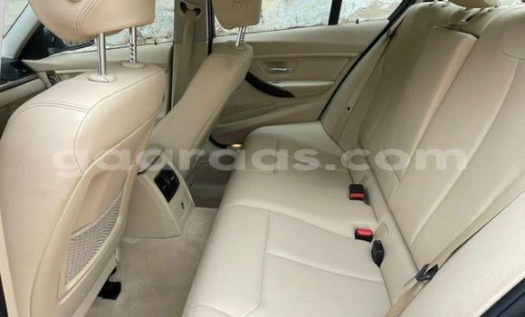 Dieundeu Occasion BMW 3–Series Blue Auto in Dakar in Dakar Dieundeu Occasion BMW 3–Series Blue Auto in Dakar in Dakar