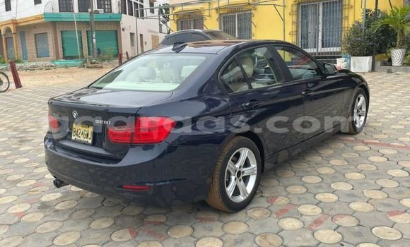 Dieundeu Occasion BMW 3–Series Blue Auto in Dakar in Dakar Dieundeu Occasion BMW 3–Series Blue Auto in Dakar in Dakar