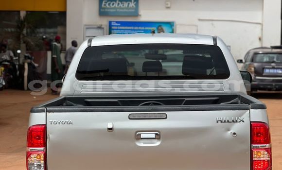 Acheter Import Voiture Toyota Hilux Gris à Dakar, Dakar Acheter Import Voiture Toyota Hilux Gris à Dakar, Dakar