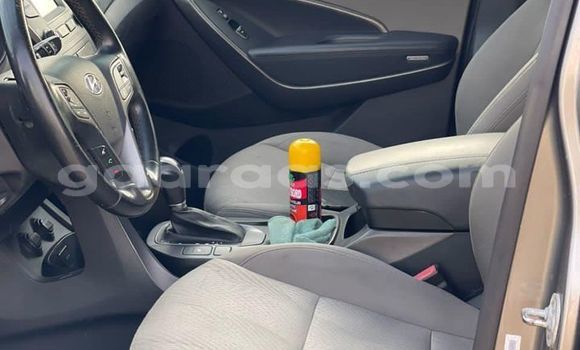 Dieundeu Occasion Hyundai Santa Fe Brown Auto in Dakar in Dakar Dieundeu Occasion Hyundai Santa Fe Brown Auto in Dakar in Dakar