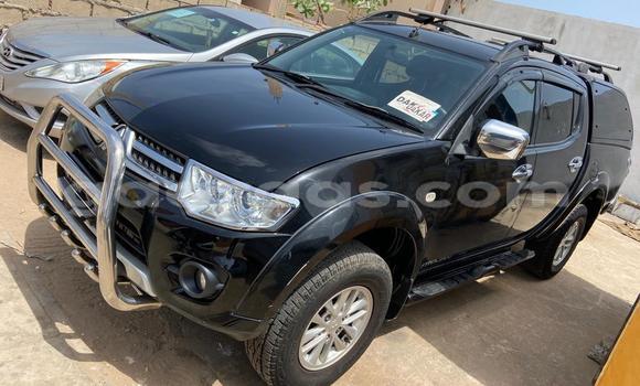 Acheter Import Voiture Mitsubishi L200 Noir à Dakar, Dakar Acheter Import Voiture Mitsubishi L200 Noir à Dakar, Dakar