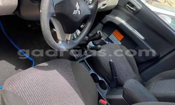 Acheter Import Voiture Mitsubishi L200 Noir à Dakar, Dakar Acheter Import Voiture Mitsubishi L200 Noir à Dakar, Dakar