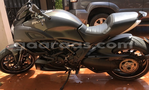 Buy Used Ducati Diavel Black Bike in Dakar in Dakar Buy Used Ducati Diavel Black Bike in Dakar in Dakar