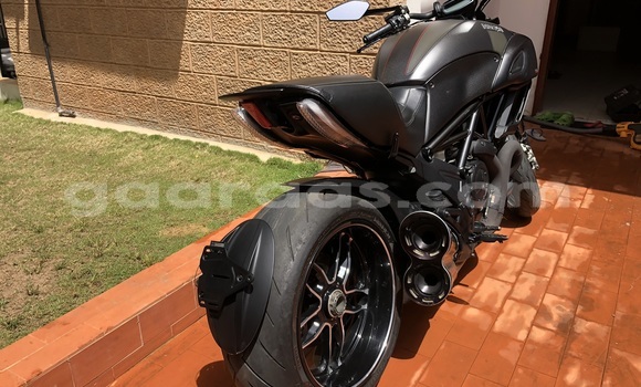 Buy Used Ducati Diavel Black Bike in Dakar in Dakar Buy Used Ducati Diavel Black Bike in Dakar in Dakar