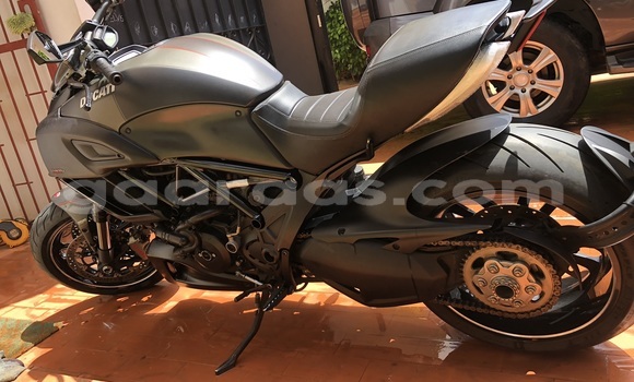 Buy Used Ducati Diavel Black Bike in Dakar in Dakar Buy Used Ducati Diavel Black Bike in Dakar in Dakar