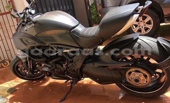 Buy Used Ducati Diavel Black Bike in Dakar in Dakar Buy Used Ducati Diavel Black Bike in Dakar in Dakar