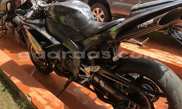 Buy Used Yamaha R1 Black Bike in Dakar in Dakar Buy Used Yamaha R1 Black Bike in Dakar in Dakar