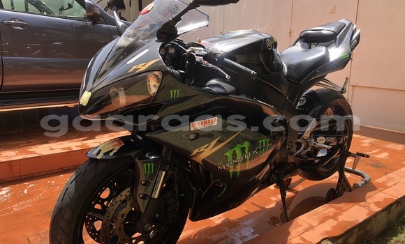 Buy Used Yamaha R1 Black Bike in Dakar in Dakar Buy Used Yamaha R1 Black Bike in Dakar in Dakar