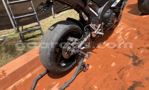 Buy Used Yamaha R1 Black Bike in Dakar in Dakar Buy Used Yamaha R1 Black Bike in Dakar in Dakar
