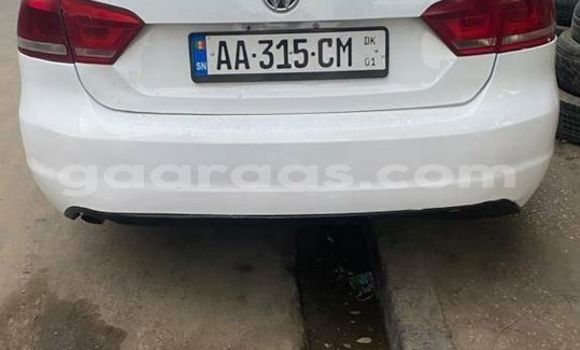 Acheter Occasion Voiture Volkswagen Passat Blanc à Dakar, Dakar Acheter Occasion Voiture Volkswagen Passat Blanc à Dakar, Dakar