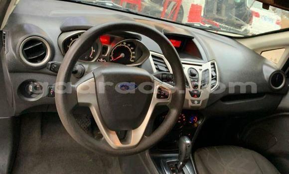 Acheter Occasion Voiture Ford Fiesta Blanc à Dakar, Dakar Acheter Occasion Voiture Ford Fiesta Blanc à Dakar, Dakar