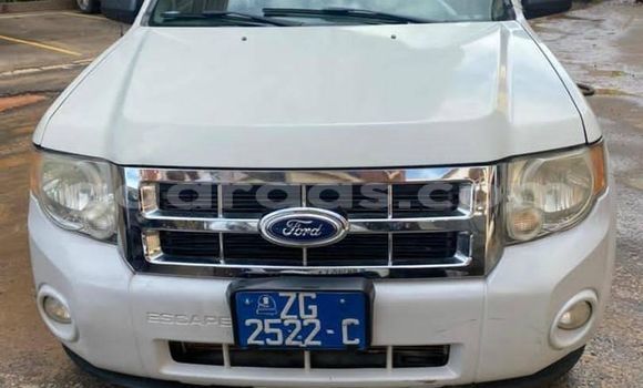 Acheter Occasion Voiture Ford Escape Blanc à Dakar, Dakar Acheter Occasion Voiture Ford Escape Blanc à Dakar, Dakar
