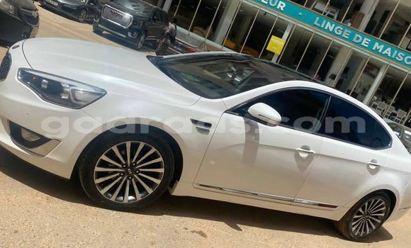 Buy Used Kia K7 White Car in Dakar in Dakar