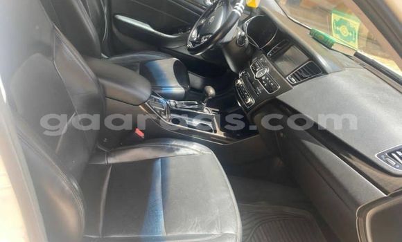 Acheter Occasion Voiture Kia K7 Blanc à Dakar, Dakar Acheter Occasion Voiture Kia K7 Blanc à Dakar, Dakar