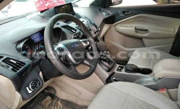 Acheter Occasion Voiture Ford Escape Blanc à Dakar, Dakar Acheter Occasion Voiture Ford Escape Blanc à Dakar, Dakar