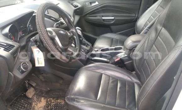 Dieundeu Occasion Ford Escape White Auto in Dakar in Dakar Dieundeu Occasion Ford Escape White Auto in Dakar in Dakar