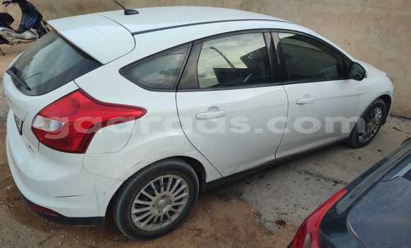 Buy Used Ford Focus ST White Car in Dakar in Dakar