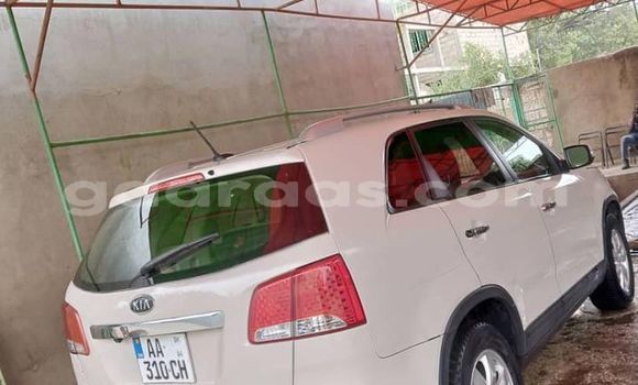 Acheter Occasion Voiture Kia Sorento Blanc à Dakar, Dakar Acheter Occasion Voiture Kia Sorento Blanc à Dakar, Dakar