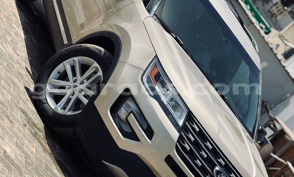 Buy Used Ford Explorer Brown Car in Dakar in Dakar Buy Used Ford Explorer Brown Car in Dakar in Dakar